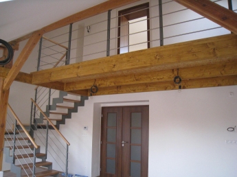  - obývací pokoj s galerií